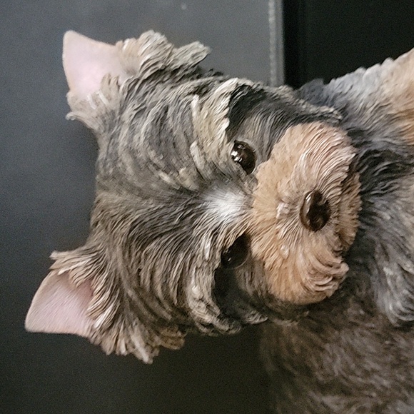 Danbury Mint Rusty Yorkshire Collectible Figurine - Picture 3 of 4